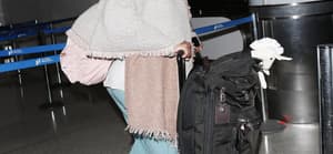 Singer Brandy Norwood arriving at the Los Angeles International Airport - LAX