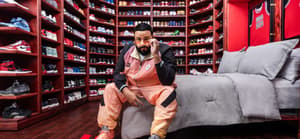 Drake's gift to DJ Khaled is a bit potty!