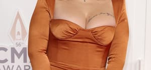 Elle King Finally Addresses Drunken Dolly Parton Performance