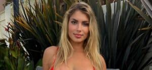 Andreea Dragoi poses for the camera.