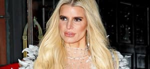 Jessica Simpson heads out in NYC