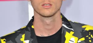 Machine Gun Kelly at 2017 American Music Awards