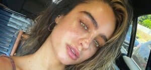 Sommer Ray selfie