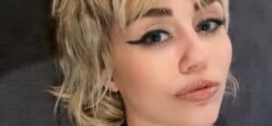 Miley Cyrus selfie