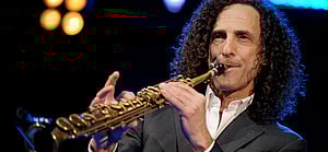 Kenny G’s Hygiene Questioned, Only Washes His Hair ONCE A Month!