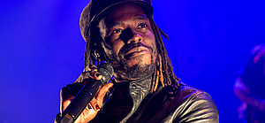 Eric Burton botched up the National Anthem at the World Series