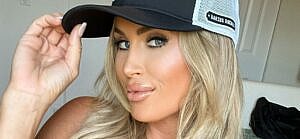 Karin Hart snaps a selfie.