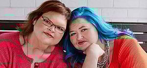 Tammy Slaton posing with her sister Amy Slaton