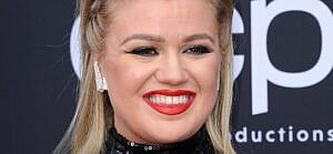 Kelly Clarkson at 2019 Billboard Music Awards