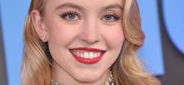 Sydney Sweeney close up