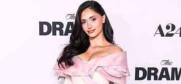 Leah Kateb on the red carpet