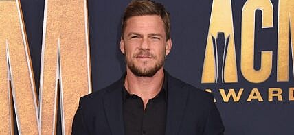 Alan Ritchson at the 57th Academy of Country Music Awards