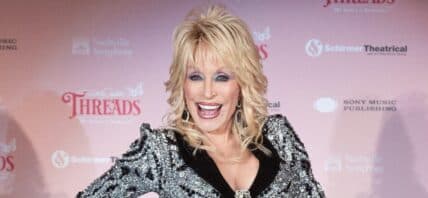 Dolly Parton posing