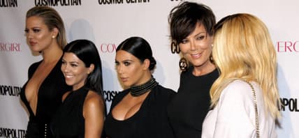 Kris Jenner, Kardashian daughters.
