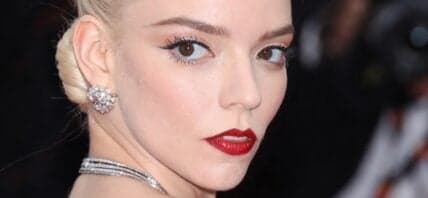 Anya Taylor-Joey close up