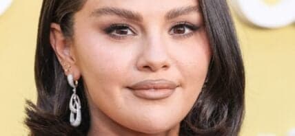 Selena Gomez close up