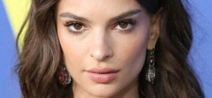 Emily Ratajkowski close up