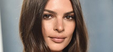 Emily Ratajkowski close up