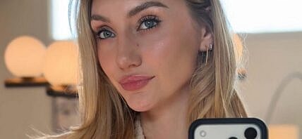 Cameron Brink mirror selfie