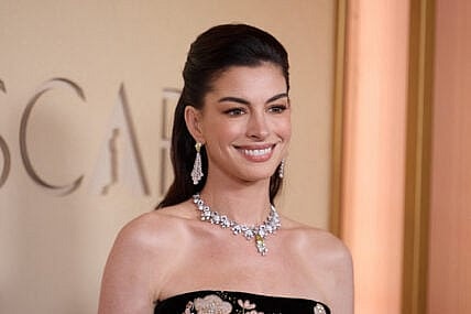 Anne Hathaway at Oscars 2026