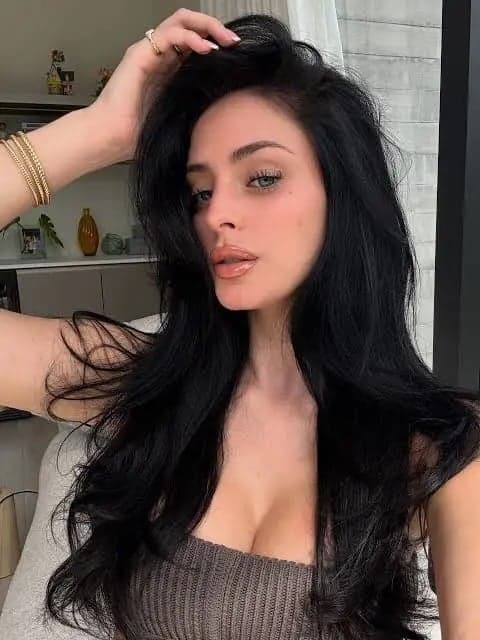 Camilla Araújo selfie