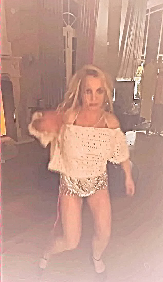 Britney Spears dancing