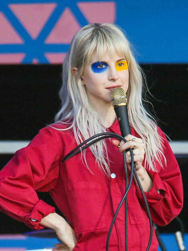 Hayley Williams of apos Paramore apos at apos Jimmy Kimmel Live apos