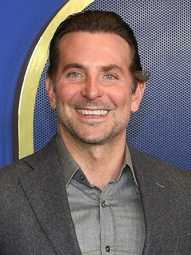 Kenneth Branagh arriving to the 94th Academy Awards Nominee Luncheon held at the Fairmont Century Plaza Hotel on March 7, 2022 in Santa Monica, CA. Chase Rollins / AFF-USA.com. 07 Mar 2022 Pictured: Bradley Cooper.
