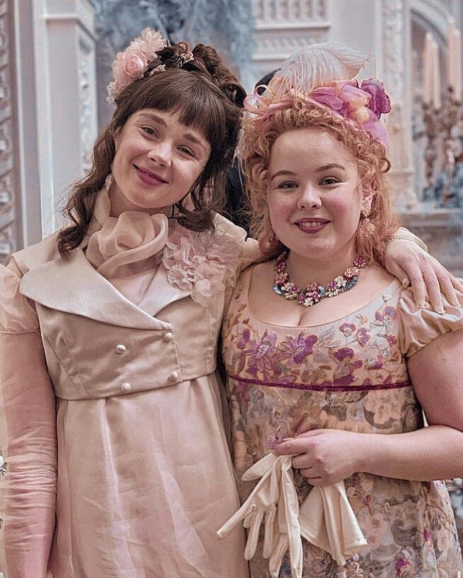 Eloise and Penelope on Bridgerton