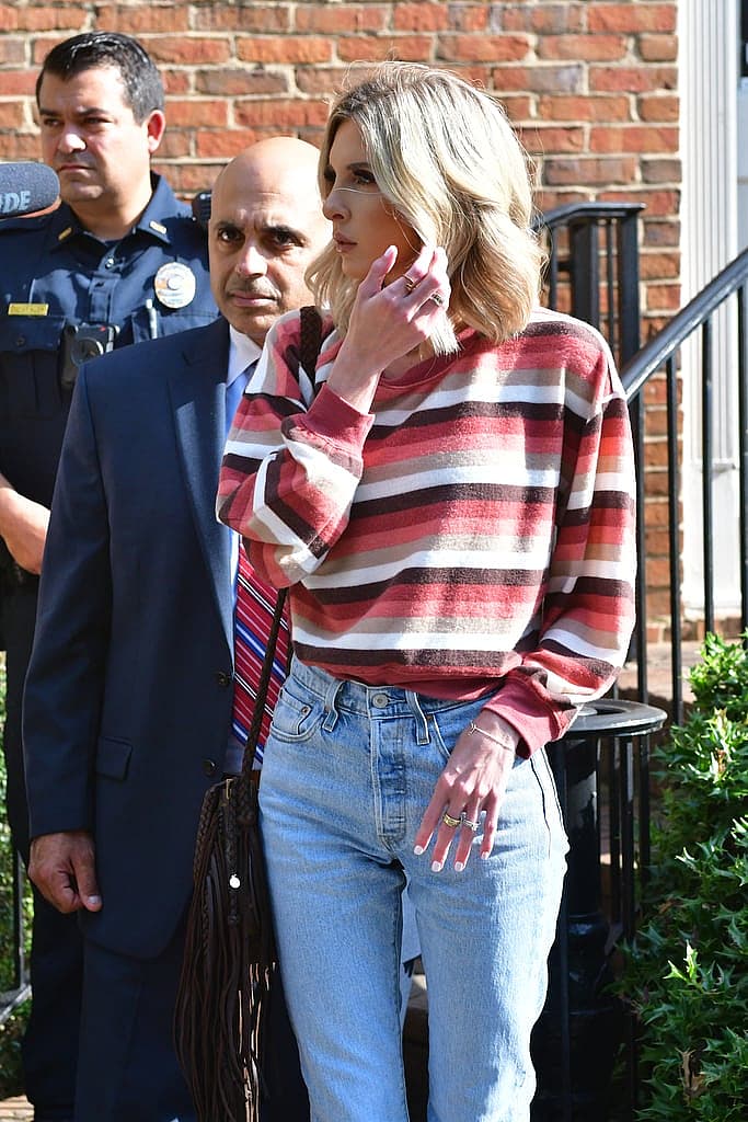 Lindsie Chrisley leaves lawyer's office