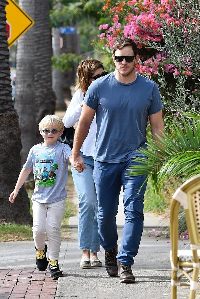 Katherine Schwarzenegger and Chris Pratt went to breakfast with Chris apos s son