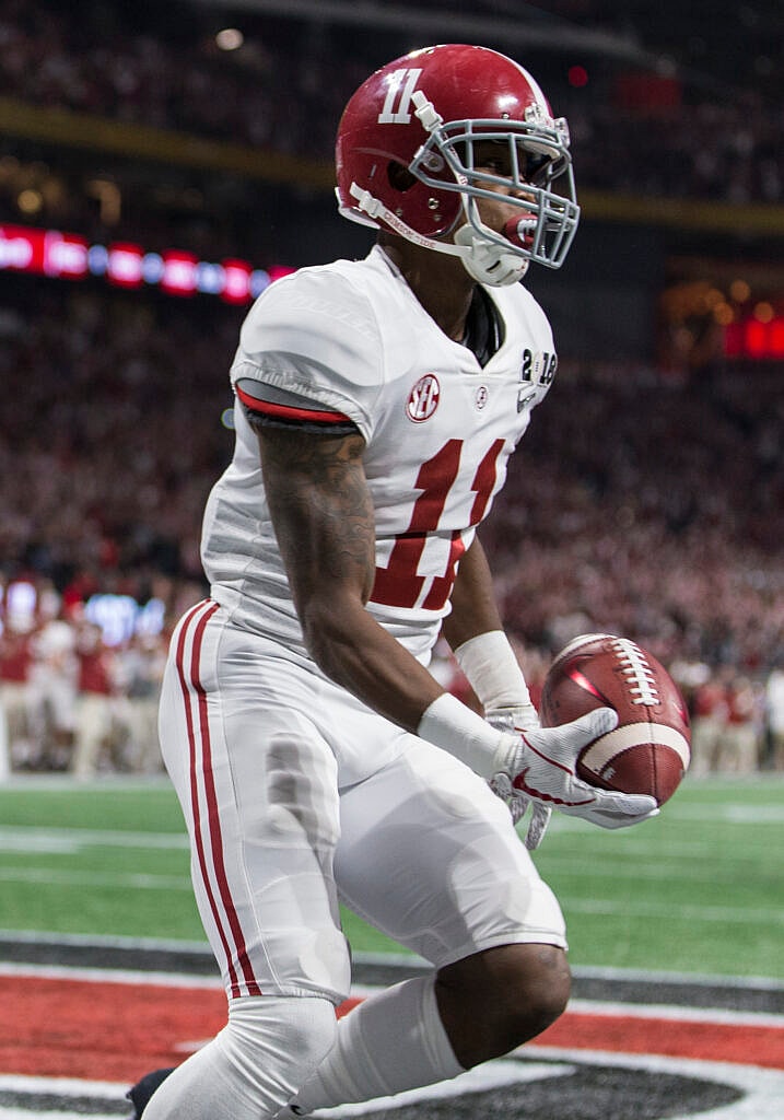 Henry Ruggs playing for Alabama