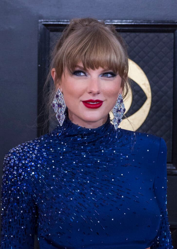 Taylor Swift at the Grammy Awards 2023: RED CARPET