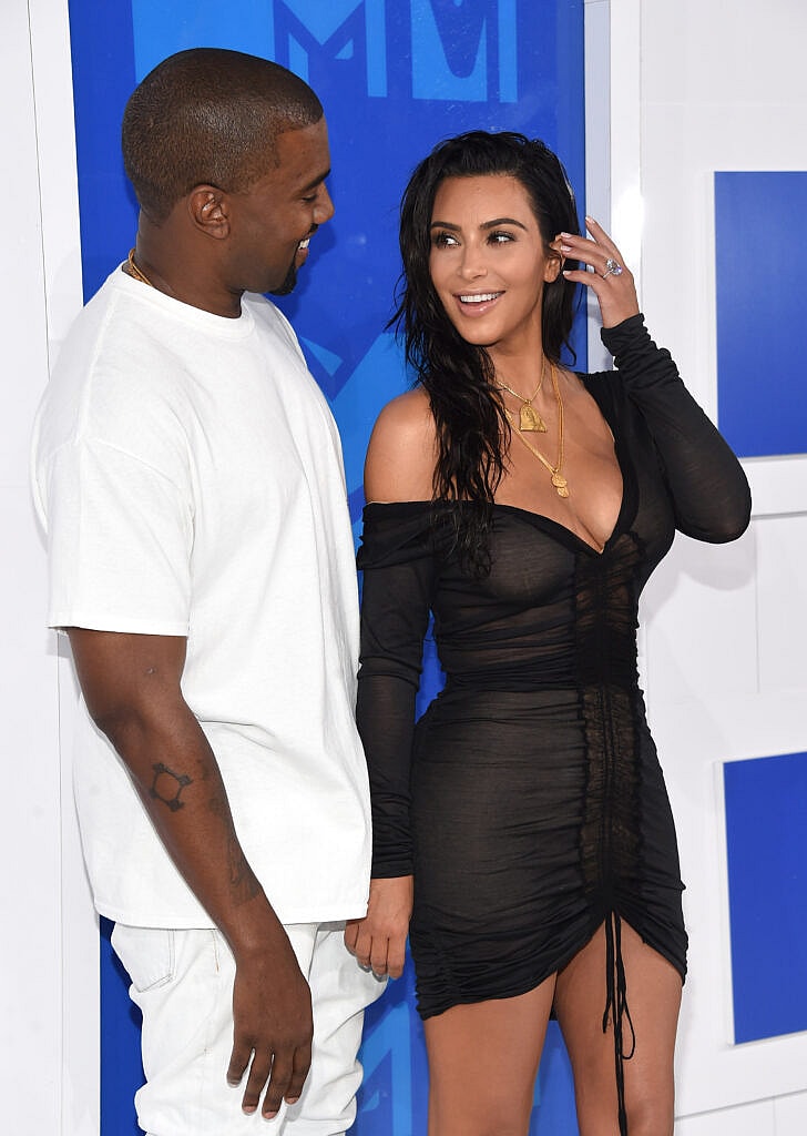 Kim Kardashian Files To Become ‘Legally’ Single, Despite Kanye’s Pleas