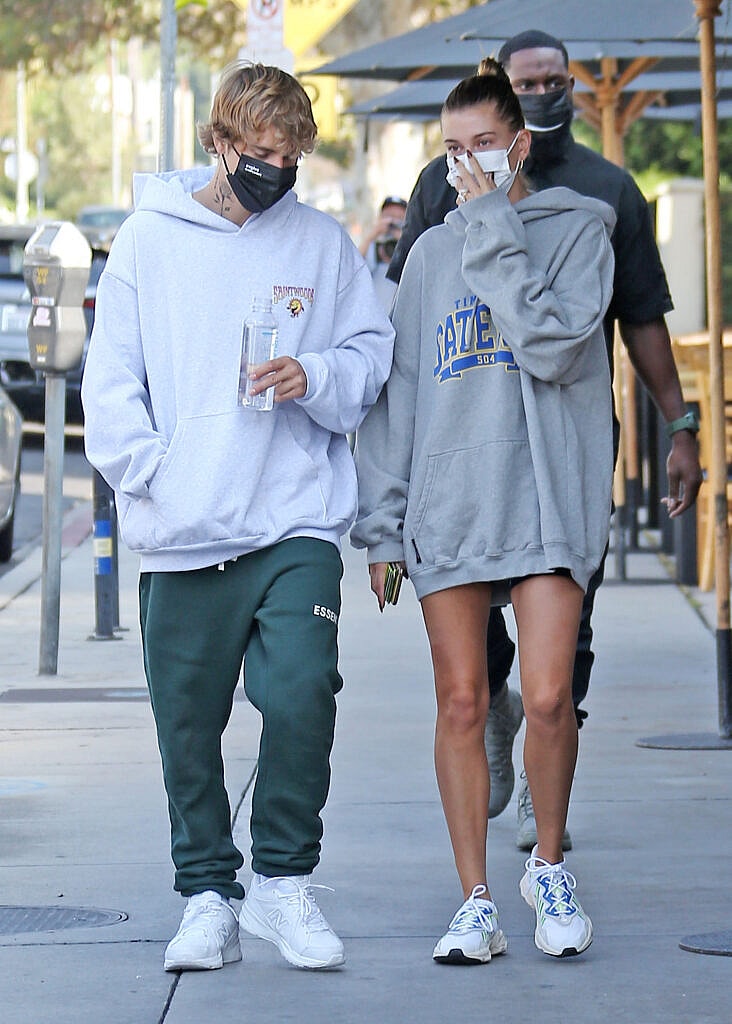 Justin Bieber And Hailey Baldwin Are NOT Pregnant