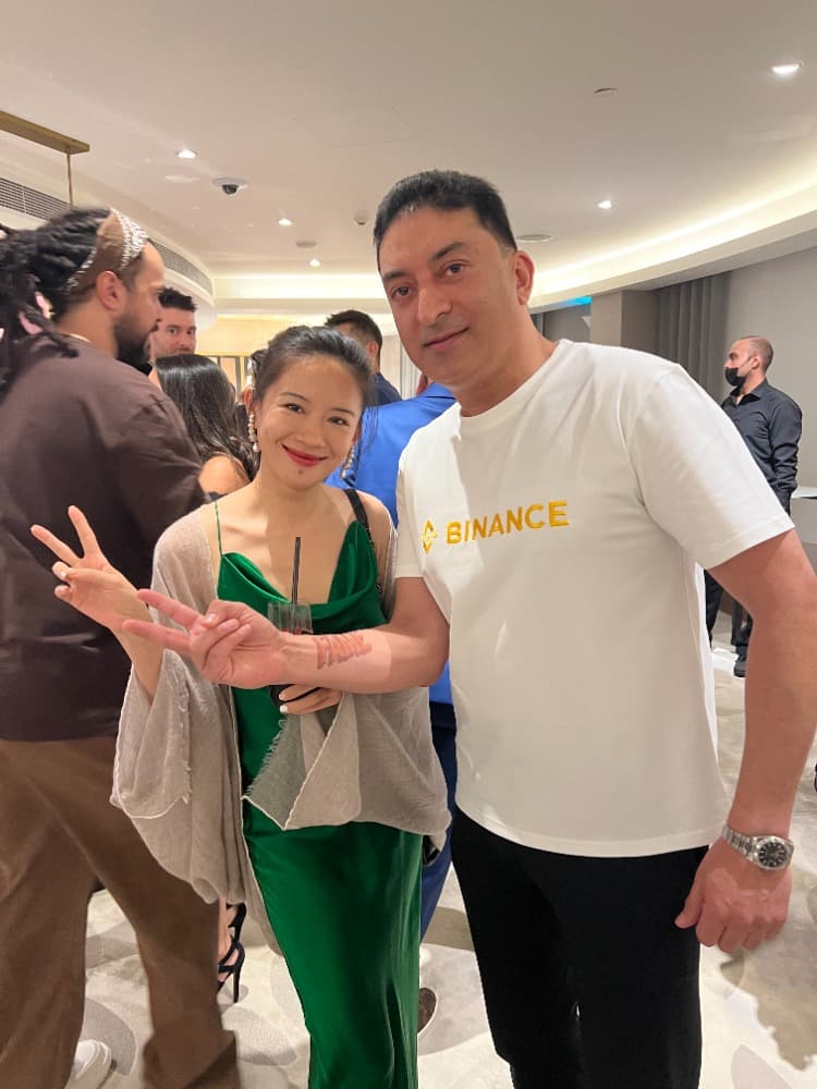 Paris Hilton PUMPED For Binance's Lighting Up The World's Tallest Building