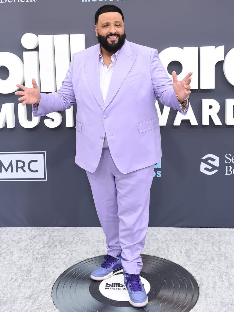 Drake's gift to DJ Khaled is a bit potty!