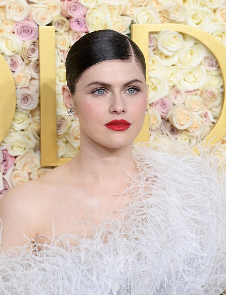 Alexandra Daddario at 82nd Annual Golden Globe Awards