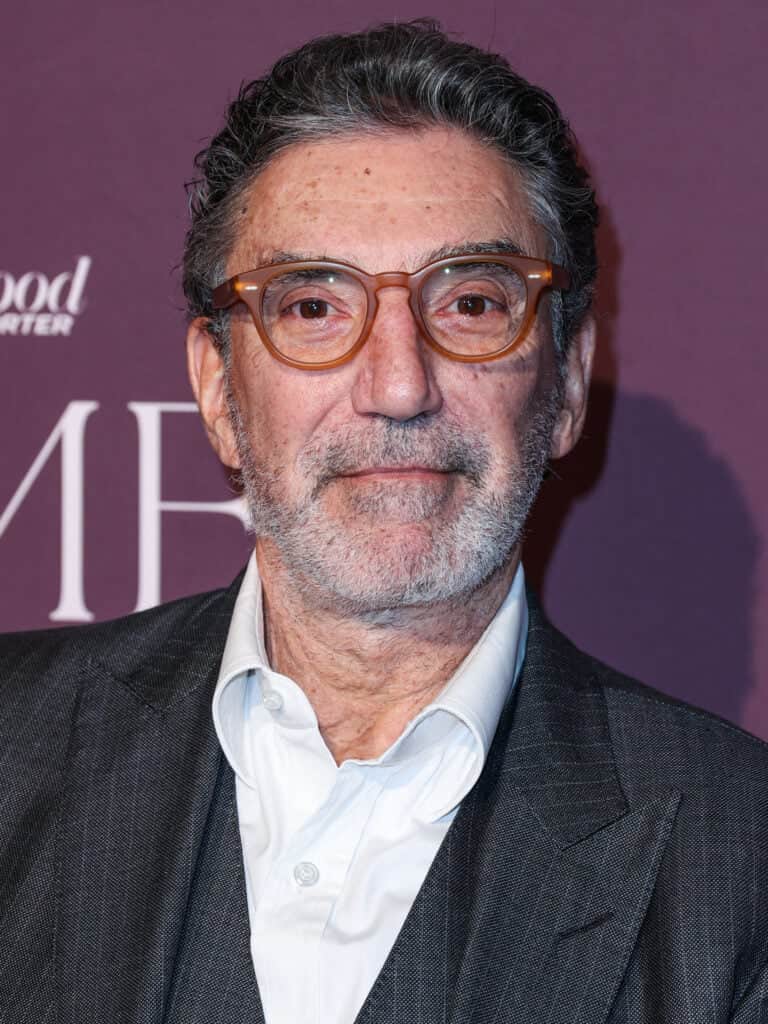 Anna Faris Says Chuck Lorre's 'Mom' Remarks Still Hurt 46 Chuck Lorre at The Hollywood Reporter's Women In Entertainment Gala 2023