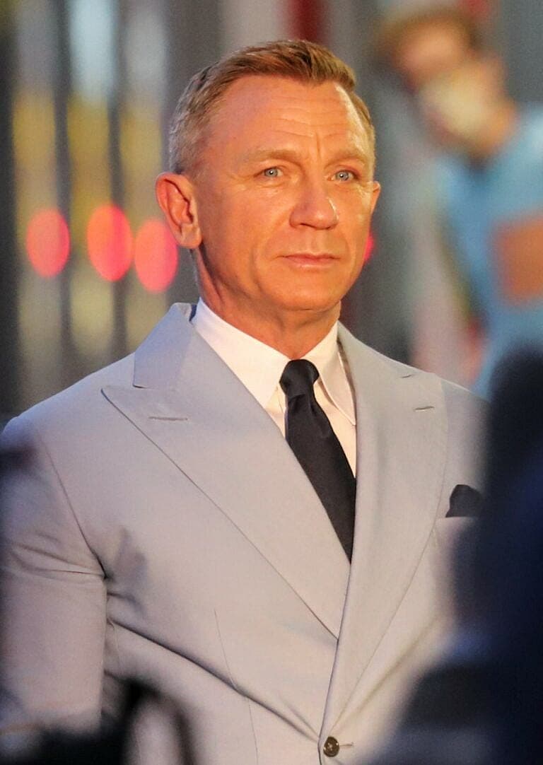 Daniel Craig receives his star in Wall of Fame