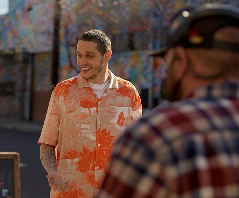 Pete Davidson Makes Sudden Real Estate Pivot After Co-Parenting Announcement 2 Pete Davidson stars in new H&M campaign capturing the fresh energy in menswear
