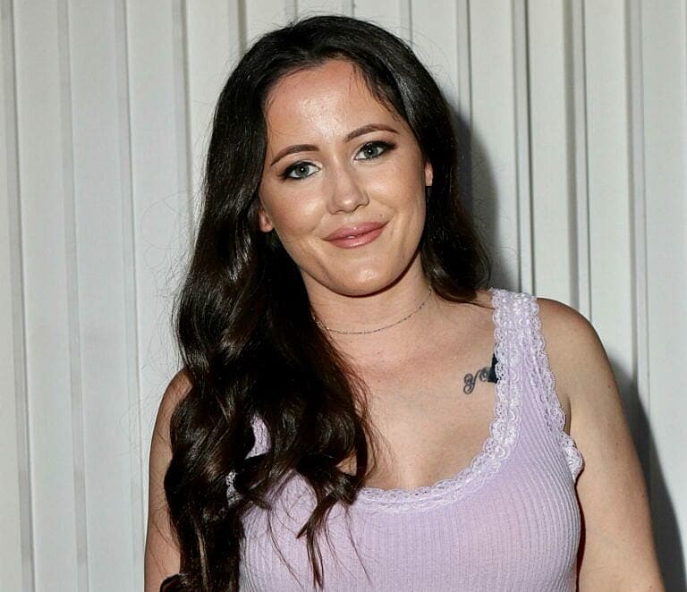 Jenelle Evans promotes JE cosmetics at CeleBuzz Studios