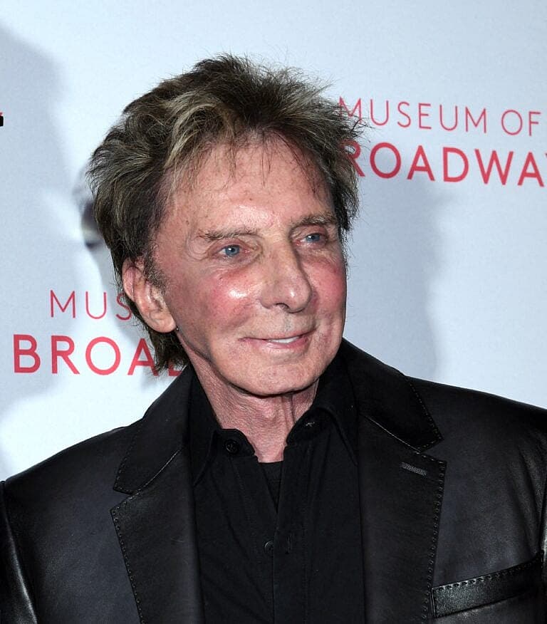 Barry Manilow and Bruce Sussman's Harmony Unveiling of the Museum of Broadway's Harmony-Inspired Window