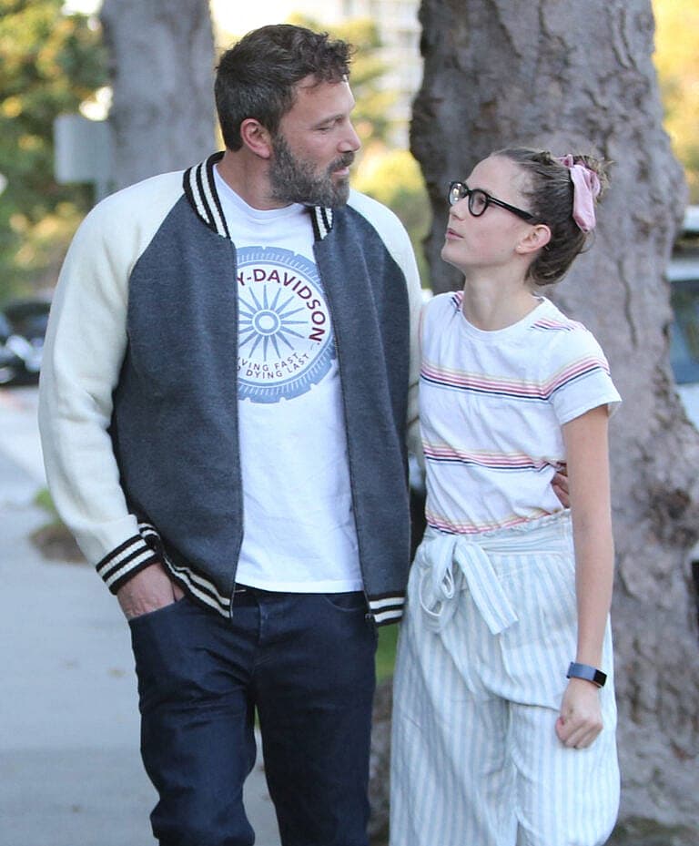 Ben Affleck and daugther Violet Affleck strolling in Santa Monica