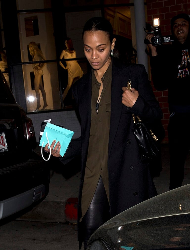 Zoe Saldana takes her mother and sister to dinner at Mr Chow