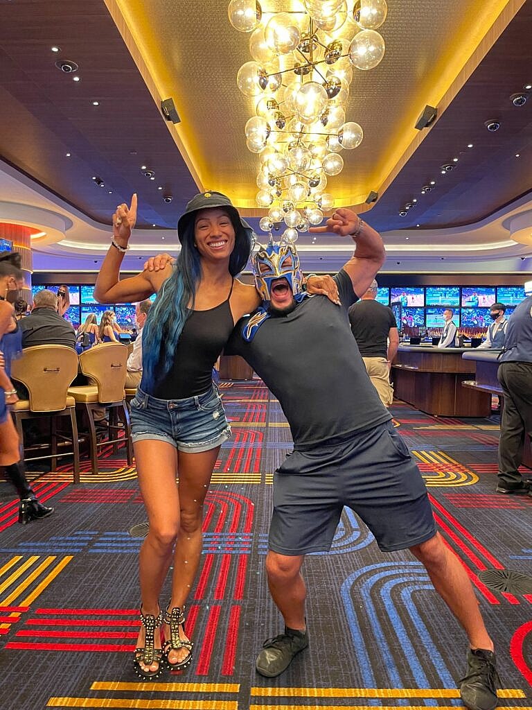 Sasha Banks / Kalisto