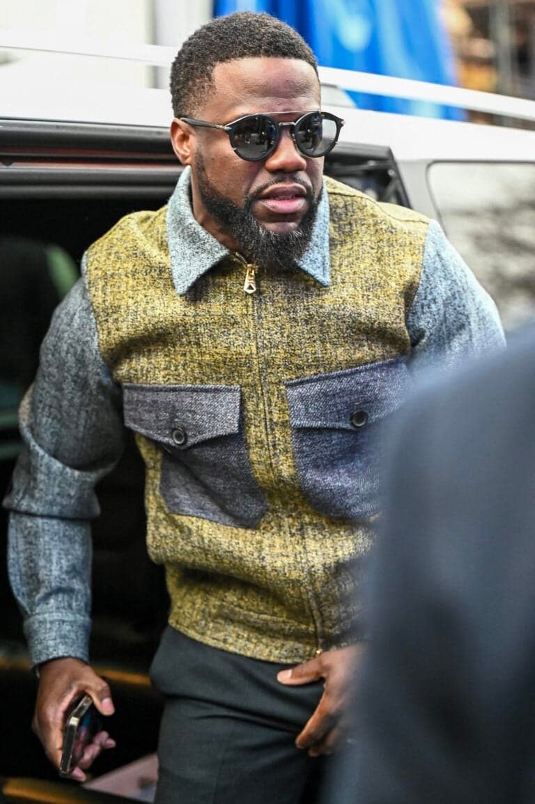 Kevin Hart é visto chegando ao Global Studios. Capital Breakfast Show em Londres