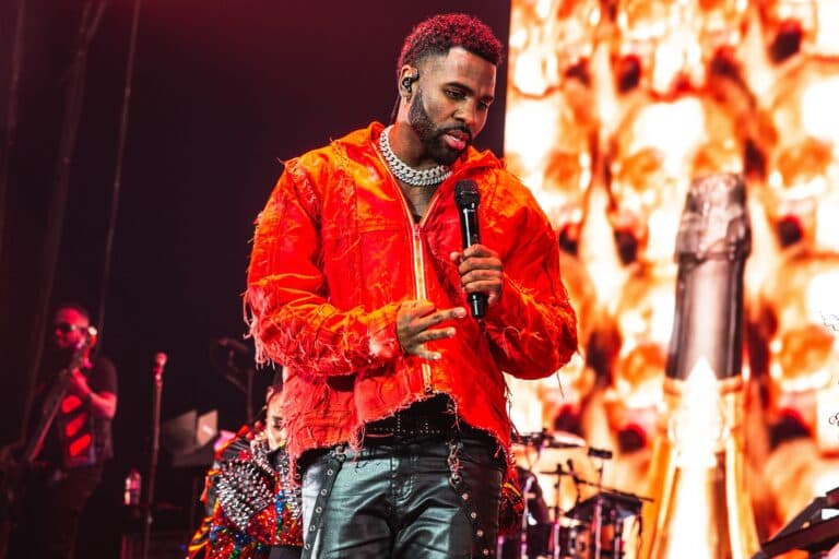Jason Derulo se apresentando em Manchester, 2024
