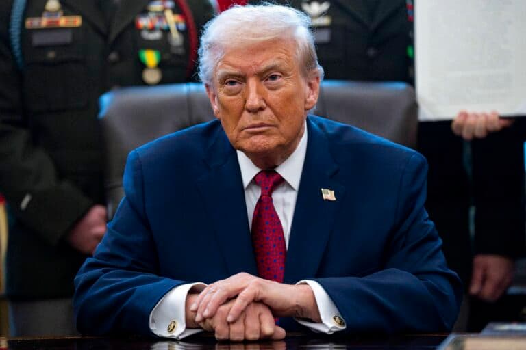 Donald Trump Awards Mexican Border Defense Medal