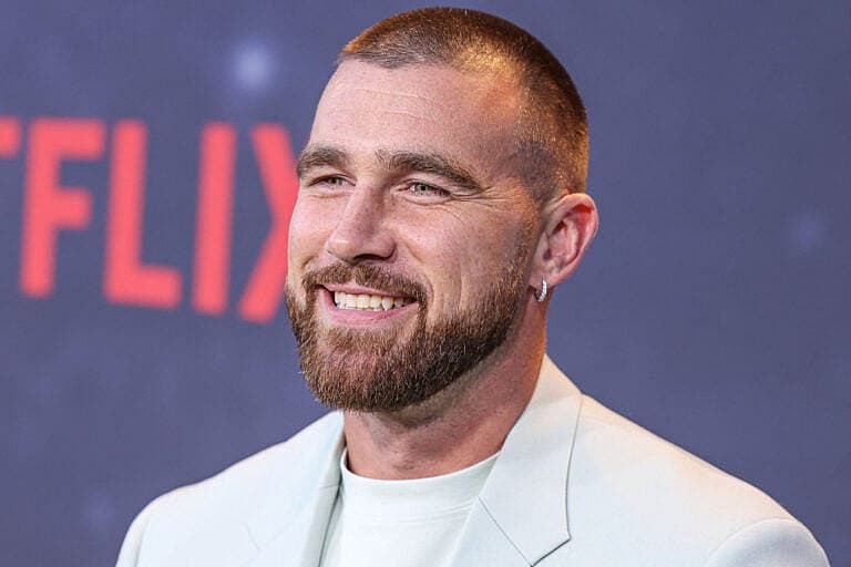 Travis Kelce leaving NFL field